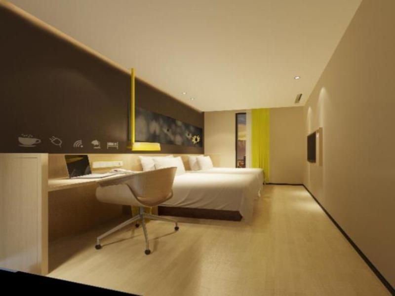 7Days Inn Yunfu Luoding Central Buitenkant foto