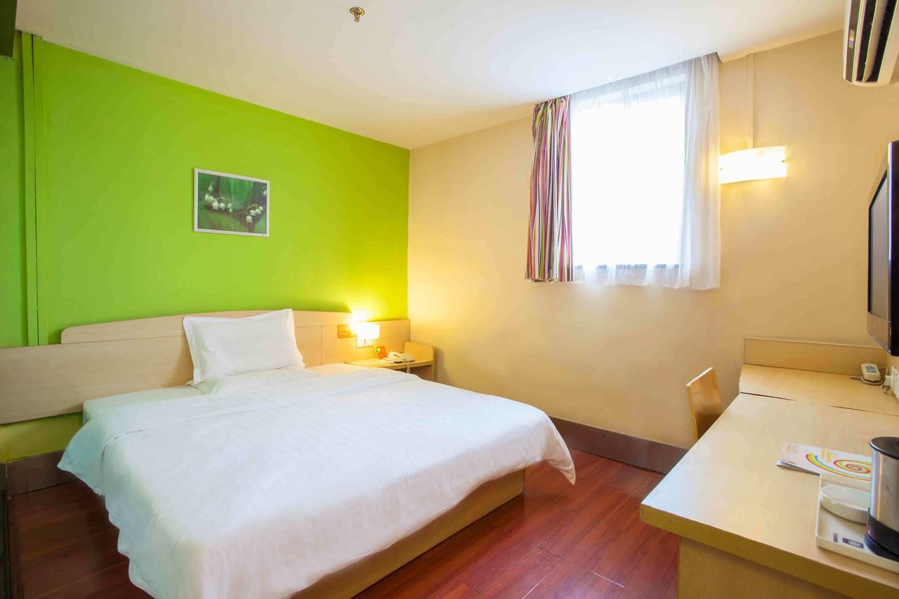 7Days Inn Yunfu Luoding Central Kamer foto