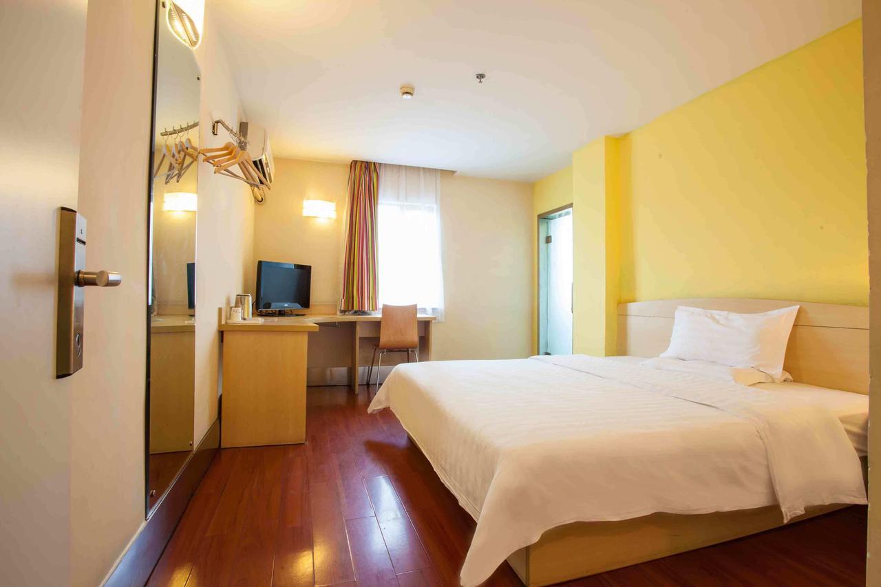 7Days Inn Yunfu Luoding Central Kamer foto