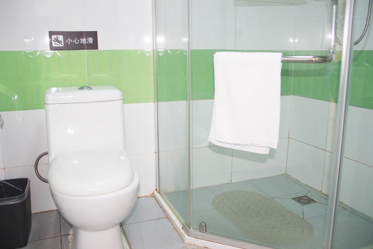 7Days Inn Yunfu Luoding Central Buitenkant foto