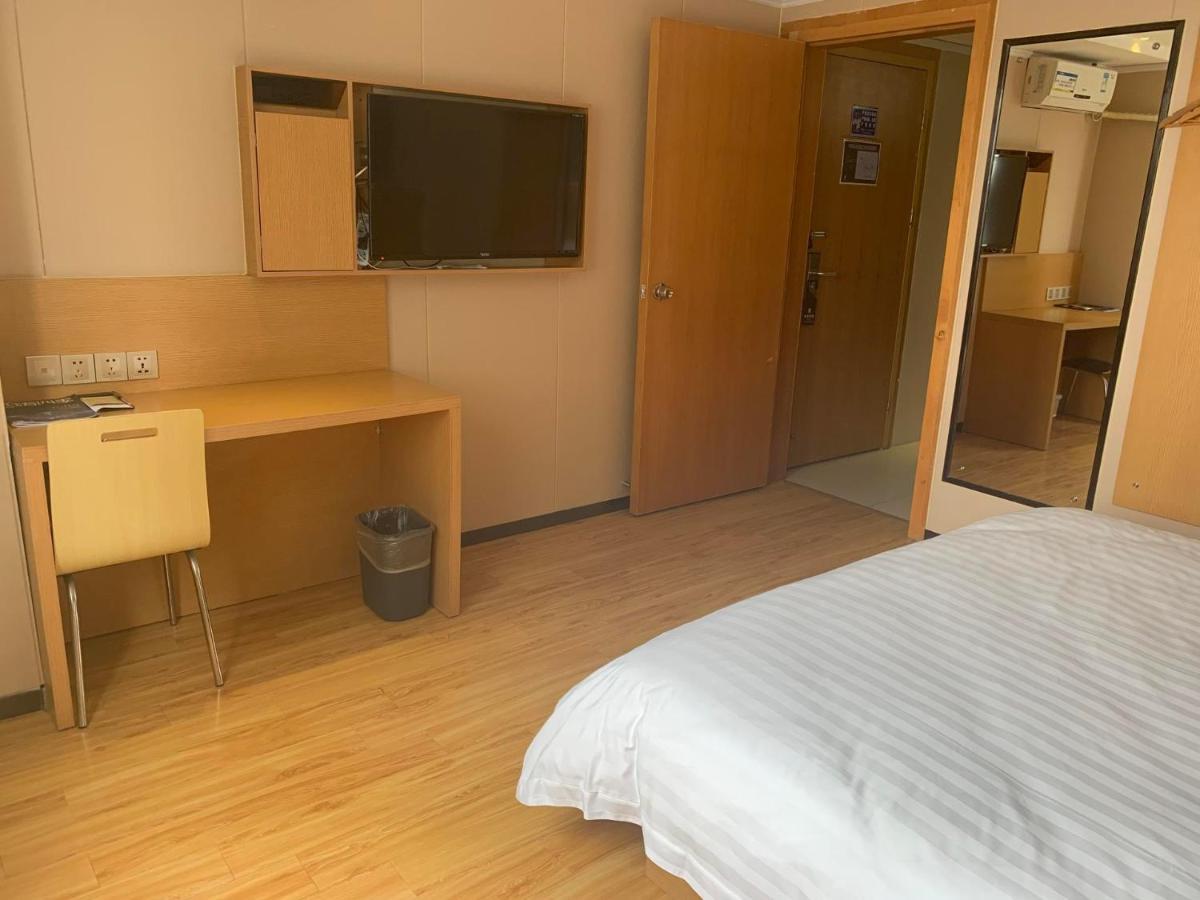 7Days Inn Yunfu Luoding Central Buitenkant foto